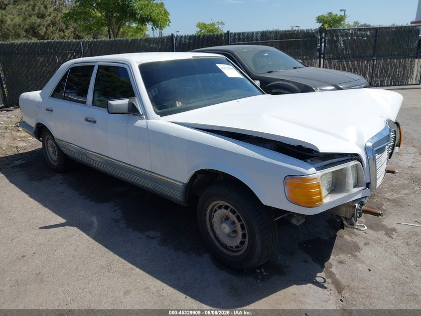 1982 Mercedes-benz 300 VIN WDBCB20A7CB024699 IAAI salvage auction — FRONT END, Salvage (California), sold $250 on 2026-07-29 (photo 1)