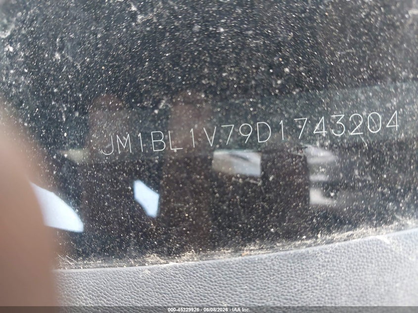 2013 Mazda 3 VIN JM1BL1V79D1743204 IAAI salvage auction — NORMAL WEAR, Clear (Minnesota), sold $250 on 2026-07-08 (photo 9)
