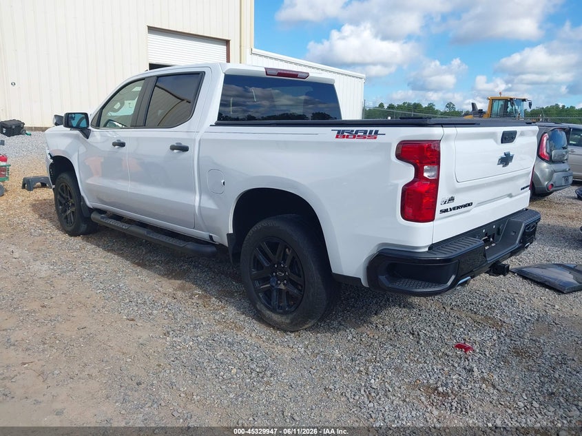 2024 Chevrolet Silverado VIN 3GCUDCED5RG168874 IAAI salvage auction — SIDE, Salvage Title, sold $12,600 on 2026-08-01 (photo 3)