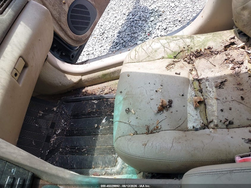 1997 Lexus Es 300 VIN JT8BF22G8V0035016 IAAI salvage auction — BIO HAZARD, Original (Kentucky), sold $225 on 2026-07-07 (photo 6)