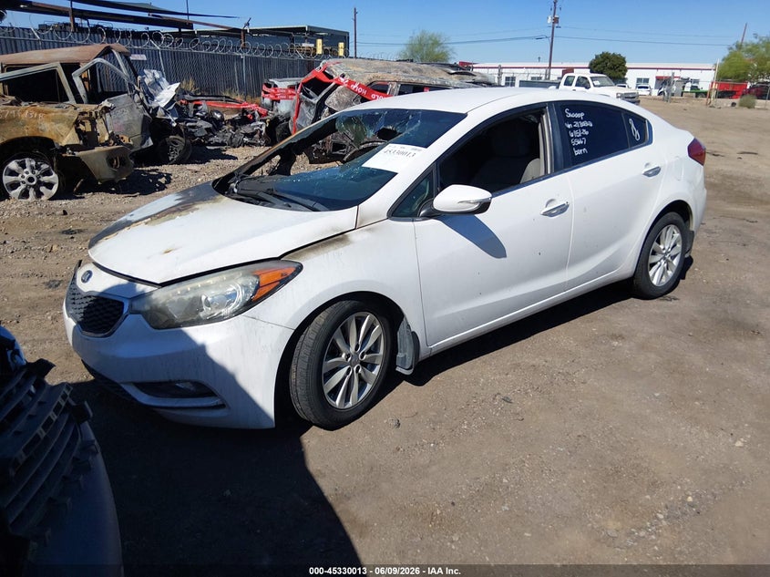 2014 Kia Forte VIN KNAFX4A89E5213022 IAAI salvage auction — EXTERIOR BURN, Salvage Title, sold $325 on 2026-07-14 (photo 2)