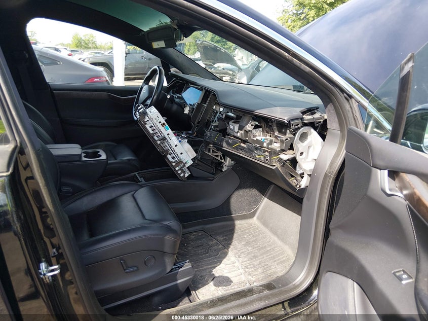 2018 Tesla Model x VIN 5YJXCDE28JF139688 IAAI salvage auction — RIGHT SIDE, Clear (Montana), sold $25 on 2026-07-27 (photo 5)