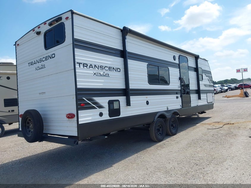 2025 Grand design Transcend VIN 573TT3027S8834464 IAAI salvage auction — HAIL, Original (Texas), sold $10,175 on 2026-07-31 (photo 4)