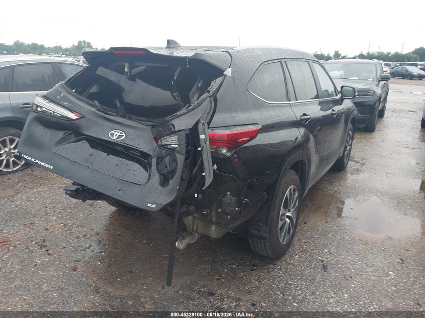 2023 Toyota Highlander VIN 5TDKDRAH4PS035587 IAAI salvage auction — FRONT & REAR, Salvage (Texas), sold $9,200 on 2026-07-29 (photo 4)