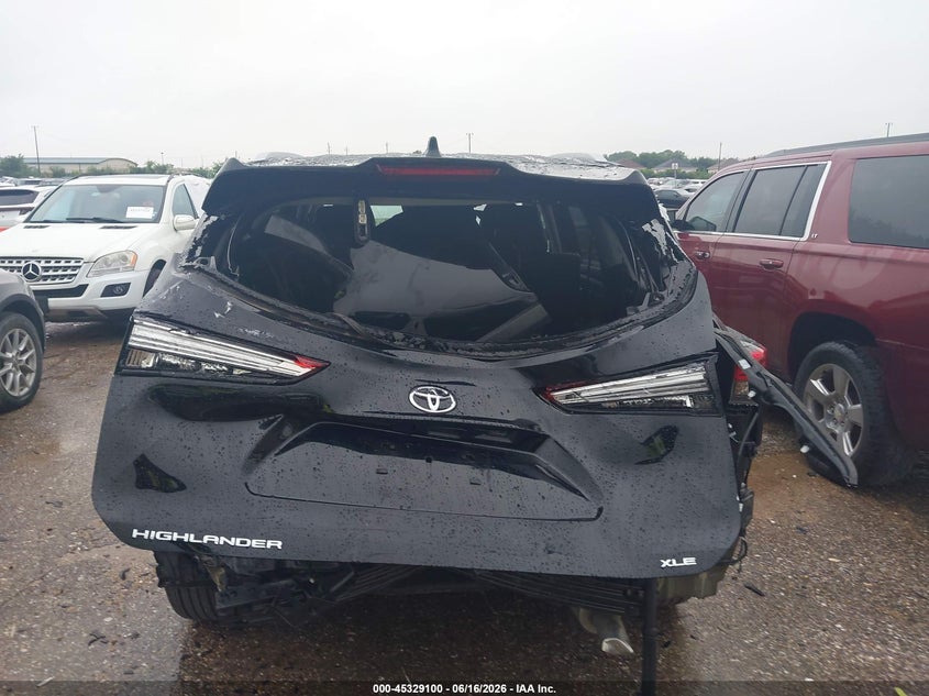 2023 Toyota Highlander VIN 5TDKDRAH4PS035587 IAAI salvage auction — FRONT & REAR, Salvage (Texas), sold $9,200 on 2026-07-29 (photo 6)