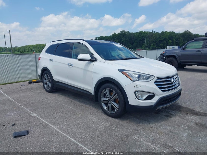 2015 Hyundai Santa fe VIN KM8SRDHF7FU106571 IAAI salvage auction — NORMAL WEAR, Clear (Indiana), sold $1,800 on 2026-07-09 (photo 1)