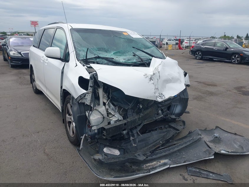2013 Toyota Sienna VIN 5TDKK3DCXDS335696 IAAI salvage auction — FRONT END, Salvage Title, sold $1,000 on 2026-07-08 (photo 1)