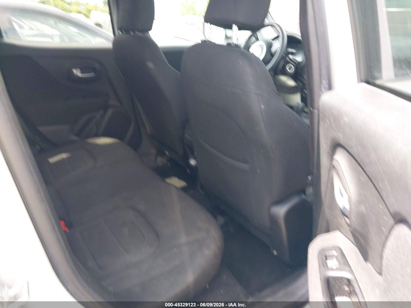 2020 Jeep Renegade VIN ZACNJBBB4LPL29602 IAAI salvage auction — HAIL, Salvage Title, sold $375 on 2026-07-28 (photo 8)