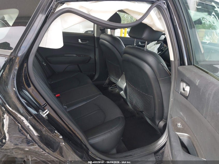 2019 Kia Optima VIN 5XXGT4L38KG287043 IAAI salvage auction — RIGHT REAR, Salvage Title, sold $1,850 on 2026-07-08 (photo 8)