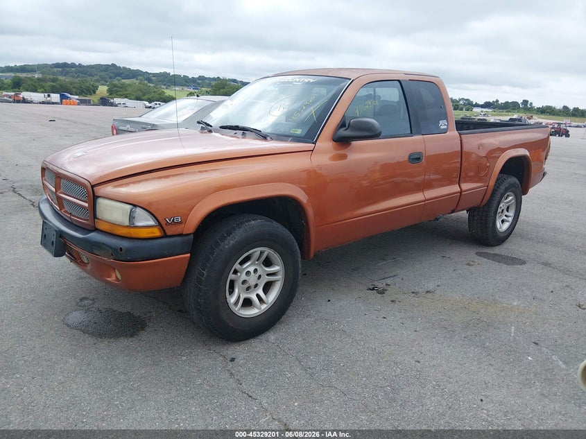 2000 Dodge Dakota VIN 1B7GG22N6YS610192 IAAI salvage auction — NORMAL WEAR, Repossessed (Missouri), sold $425 on 2026-07-09 (photo 2)