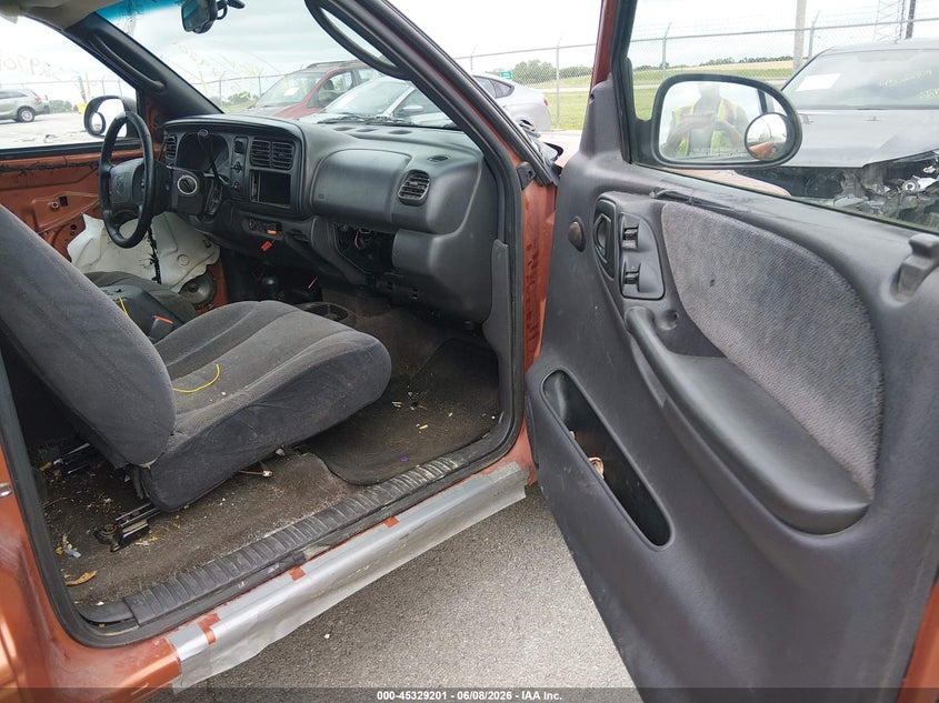 2000 Dodge Dakota VIN 1B7GG22N6YS610192 IAAI salvage auction — NORMAL WEAR, Repossessed (Missouri), sold $425 on 2026-07-09 (photo 5)