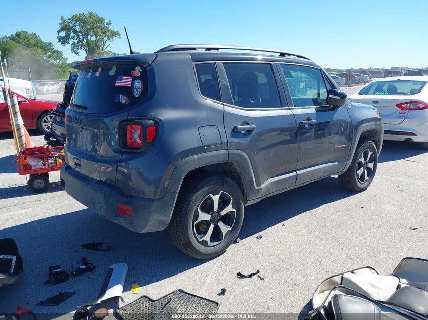 2022 Jeep Renegade VIN ZACNJDC11NPN71333 IAAI salvage auction — VANDALISM, Salvage (Iowa), sold $525 on 2026-07-28 (photo 4)