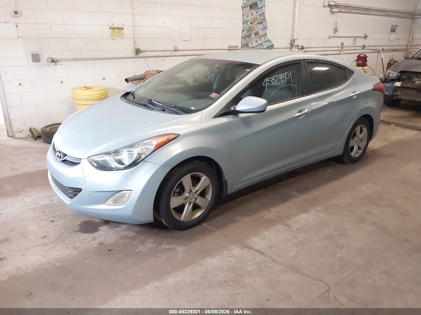 2013 Hyundai Elantra VIN KMHDH4AE0DU805132 IAAI salvage auction — NORMAL WEAR, Restored (Arizona), sold $950 on 2026-07-08 (photo 2)