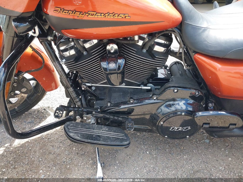 2019 Harley-davidson Street glide VIN 1HD1KRP13KB626374 IAAI salvage auction — LEFT FRONT, Salvage (North Dakota), sold $9,800 on 2026-07-16 (photo 9)