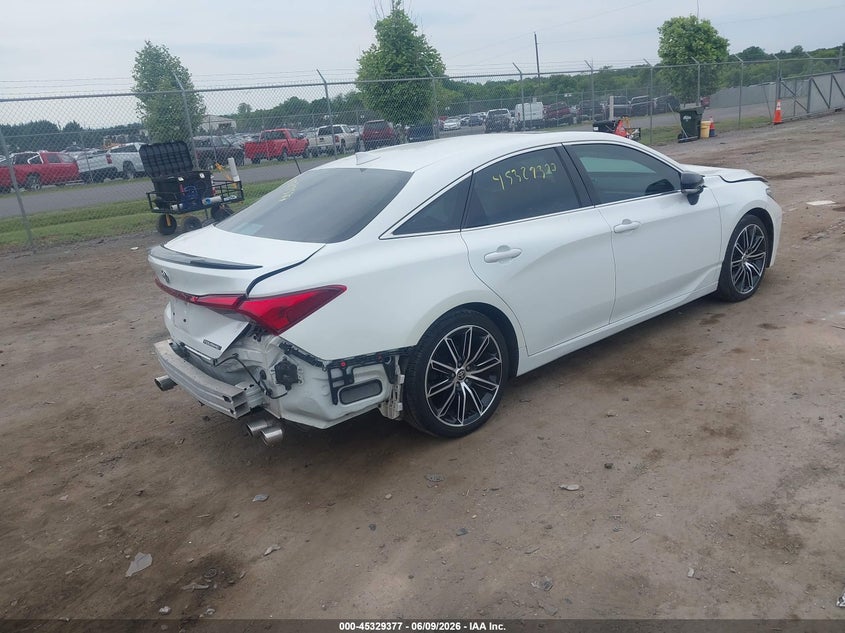 2022 Toyota Avalon VIN 4T1GZ1FB1NU084277 IAAI salvage auction — FRONT & REAR, Salvage Title, sold $10,200 on 2026-08-20 (photo 4)