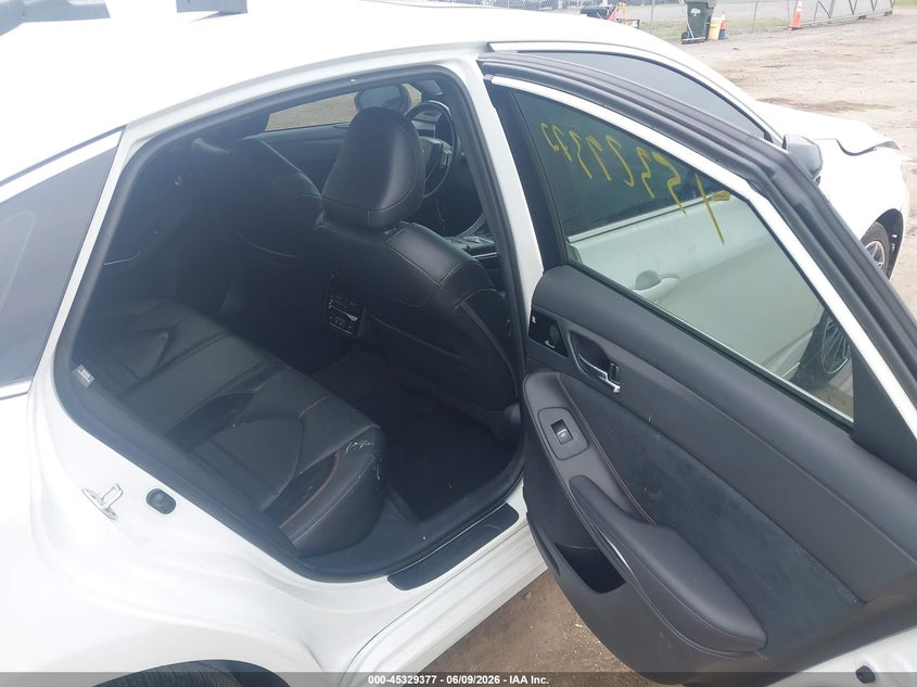 2022 Toyota Avalon VIN 4T1GZ1FB1NU084277 IAAI salvage auction — FRONT & REAR, Salvage Title, sold $10,200 on 2026-08-20 (photo 8)