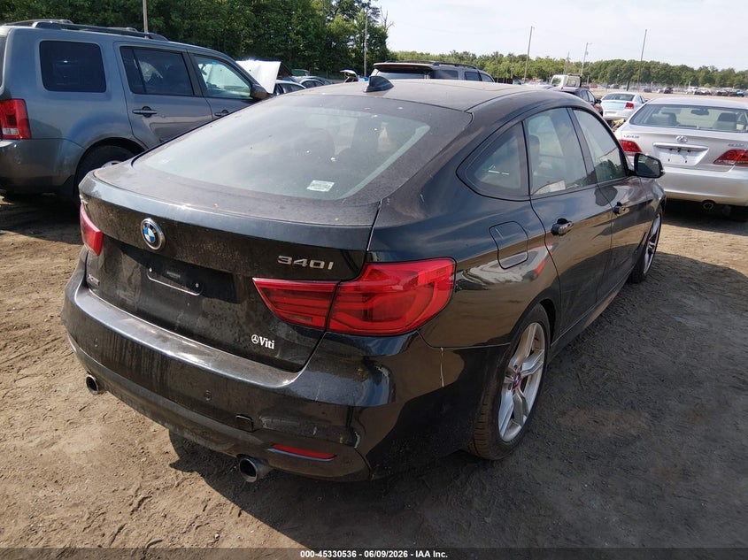 2017 BMW 3er VIN WBA8Y3C58HG450709 IAAI salvage auction — NORMAL WEAR, Clear (Maryland), sold $2,700 on 2026-07-15 (photo 4)