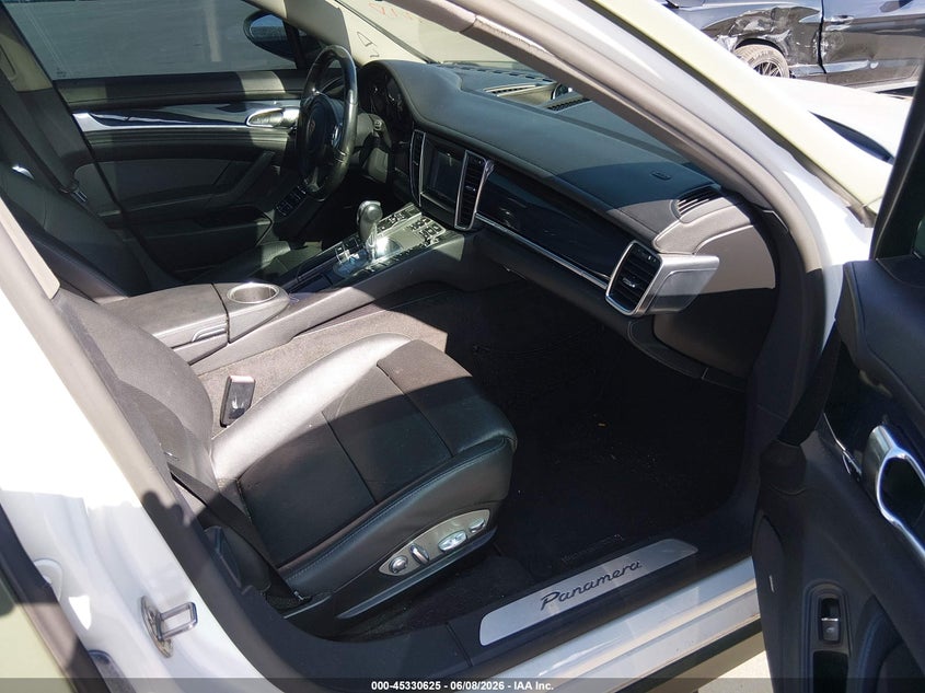 2015 Porsche Panamera VIN WP0AA2A71FL001495 IAAI salvage auction — NORMAL WEAR, Clear (Florida), sold $3,050 on 2026-07-06 (photo 5)