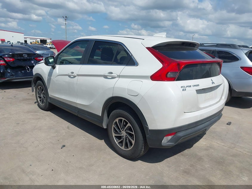 2020 Mitsubishi Eclipse cross VIN JA4AT3AA7LZ012841 IAAI salvage auction — RIGHT FRONT, Salvage Title, sold $1,175 on 2026-07-07 (photo 3)