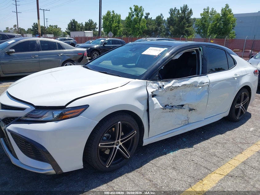 2023 Toyota Camry VIN 4T1K31AK3PU057782 IAAI salvage auction — LEFT SIDE, Salvage Title, sold $10,400 on 2026-07-28 (photo 6)