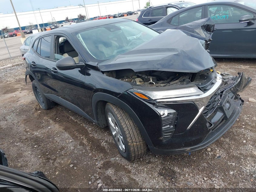 2024 Chevrolet Trax VIN KL77LFE2XRC226932 IAAI salvage auction — FRONT & REAR, Salvage Title, sold $1,650 on 2026-07-22 (photo 1)