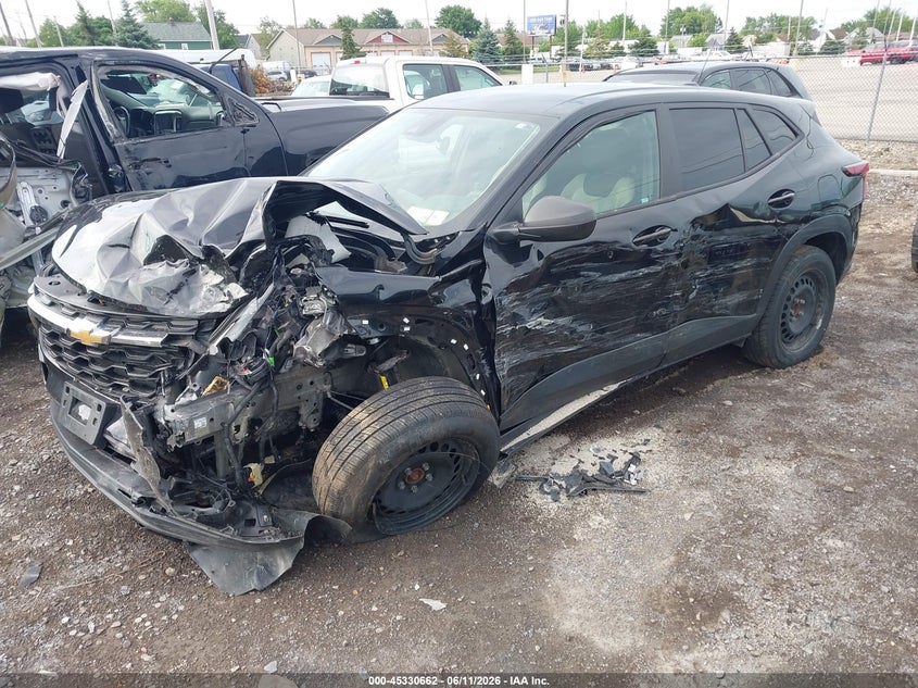 2024 Chevrolet Trax VIN KL77LFE2XRC226932 IAAI salvage auction — FRONT & REAR, Salvage Title, sold $1,650 on 2026-07-22 (photo 2)