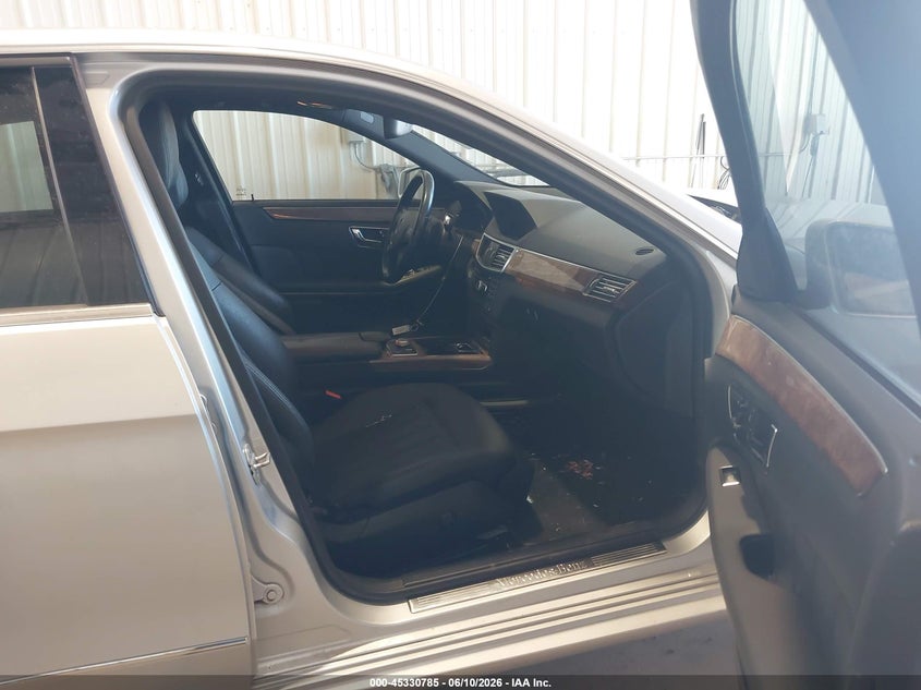 2011 Mercedes-benz E-class VIN WDDHF9ABXBA500417 IAAI salvage auction — LEFT REAR, Regular (South Dakota), sold $3,650 on 2026-08-04 (photo 5)