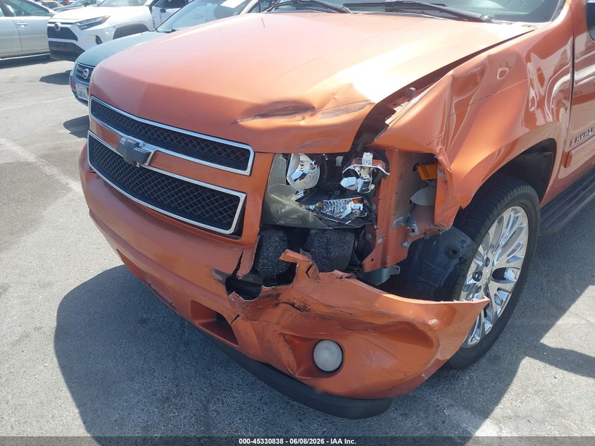 2007 Chevrolet Avalanche VIN 3GNEC12067G319044 IAAI salvage auction — FRONT END, Salvage (California), sold $875 on 2026-07-29 (photo 6)
