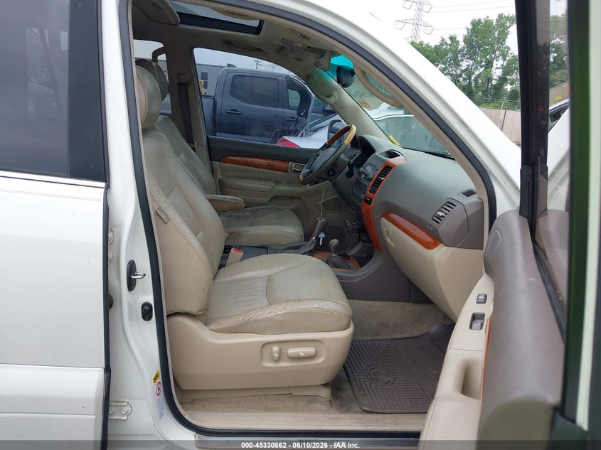 2004 Lexus Gx 470 VIN JTJBT20X140031642 IAAI salvage auction — NORMAL WEAR, Original (Ohio), sold $1,550 on 2026-07-23 (photo 5)