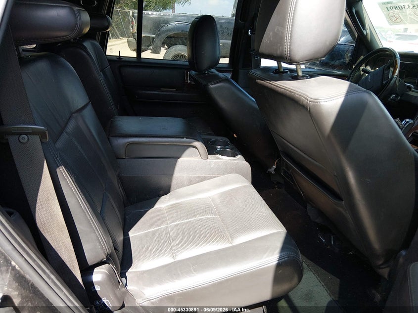 2013 Lincoln Navigator VIN 5LMJJ2H56DEL03752 IAAI salvage auction — NORMAL WEAR, Salvage Title, sold $550 on 2026-07-29 (photo 8)
