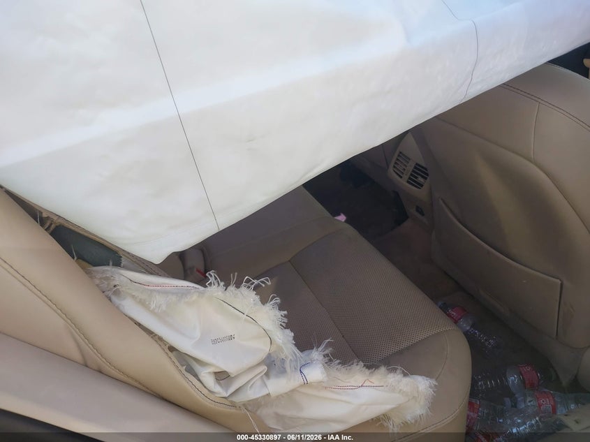 2015 Lexus ES VIN JTHBK1GG0F2155588 IAAI salvage auction — NORMAL WEAR, Clear-Dealer Only (Montana), sold $1,075 on 2026-07-28 (photo 8)