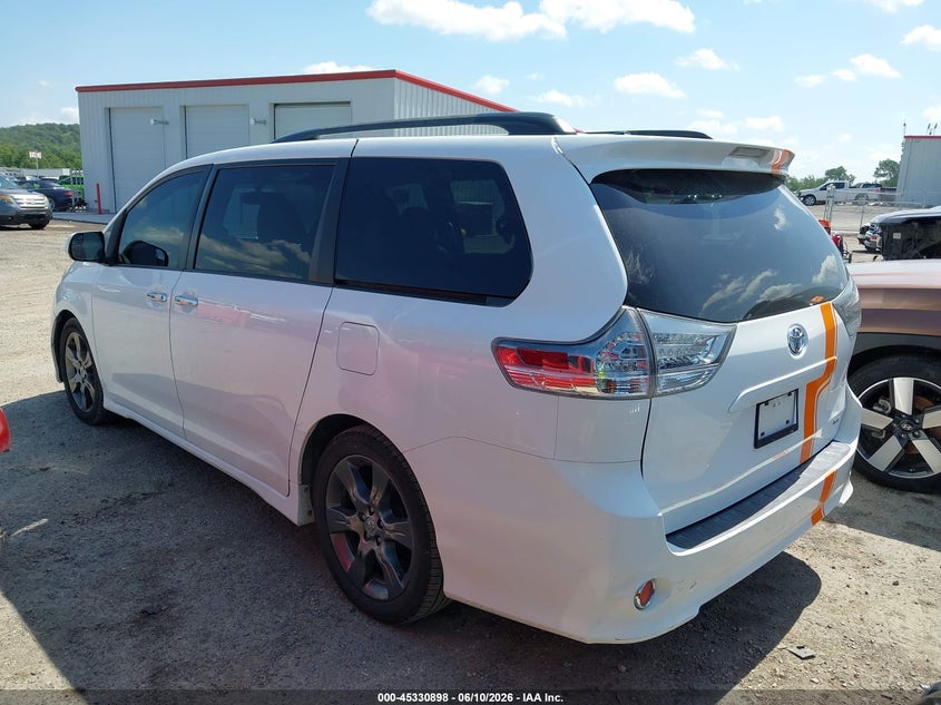 2016 Toyota Sienna VIN 5TDXK3DCXGS708469 IAAI salvage auction — HAIL, Clear (Oklahoma), sold $3,700 on 2026-07-28 (photo 3)