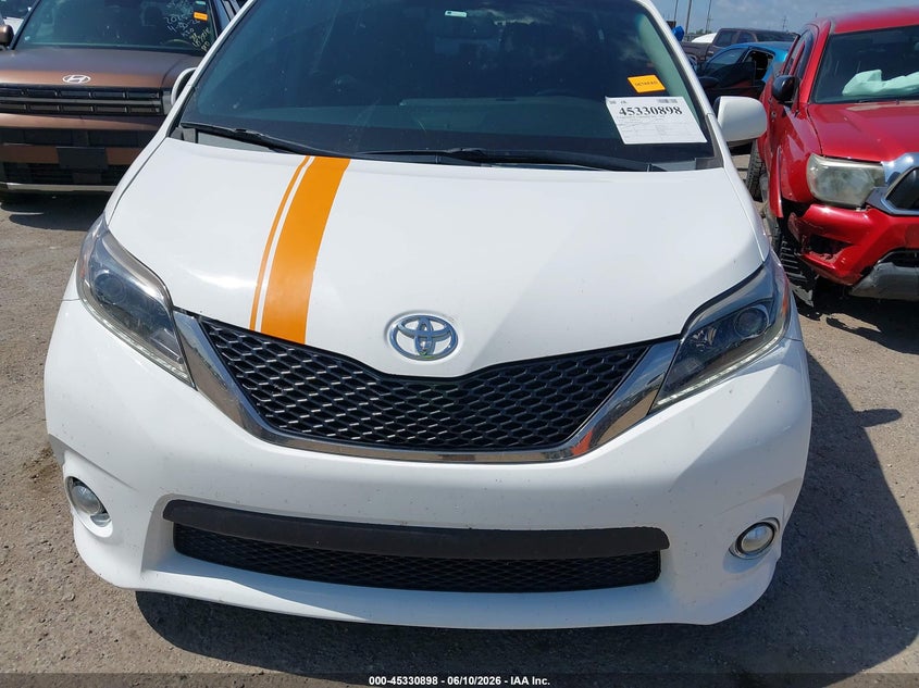2016 Toyota Sienna VIN 5TDXK3DCXGS708469 IAAI salvage auction — HAIL, Clear (Oklahoma), sold $3,700 on 2026-07-28 (photo 6)