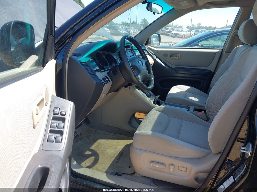 2003 Toyota Highlander VIN JTEGD21A230072565 IAAI salvage auction — NORMAL WEAR, Clear (Virginia), sold $350 on 2026-07-20 (photo 5)