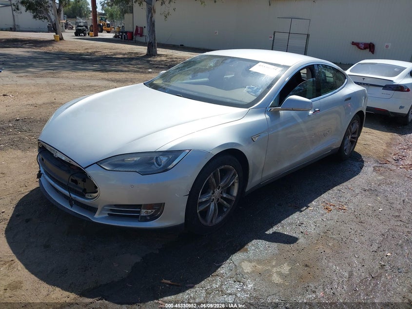 2014 Tesla Model s VIN 5YJSA1S15EFP60466 IAAI salvage auction — REAR END, Salvage Title, sold $1,625 on 2026-07-14 (photo 2)