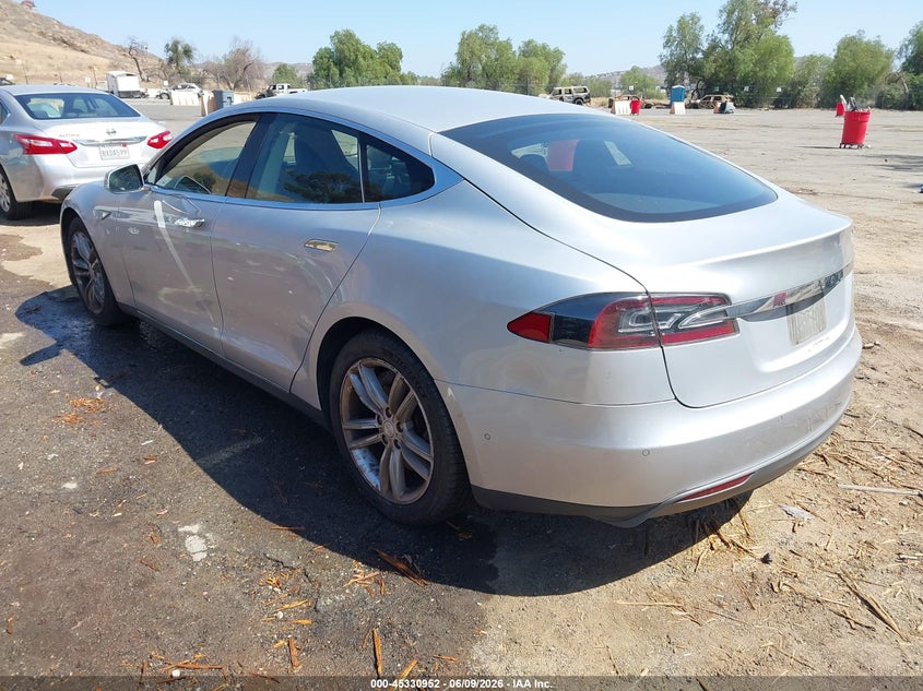 2014 Tesla Model s VIN 5YJSA1S15EFP60466 IAAI salvage auction — REAR END, Salvage Title, sold $1,625 on 2026-07-14 (photo 3)