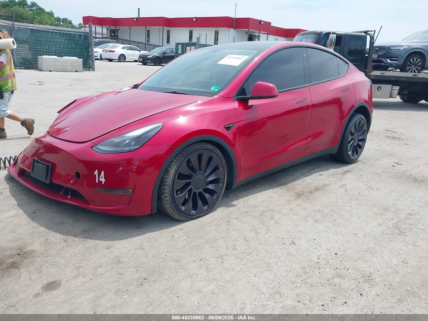 2021 Tesla Model y VIN 5YJYGDEF6MF259327 IAAI salvage auction — RIGHT FRONT, Clear (Virginia), sold $12,500 on 2026-07-16 (photo 2)