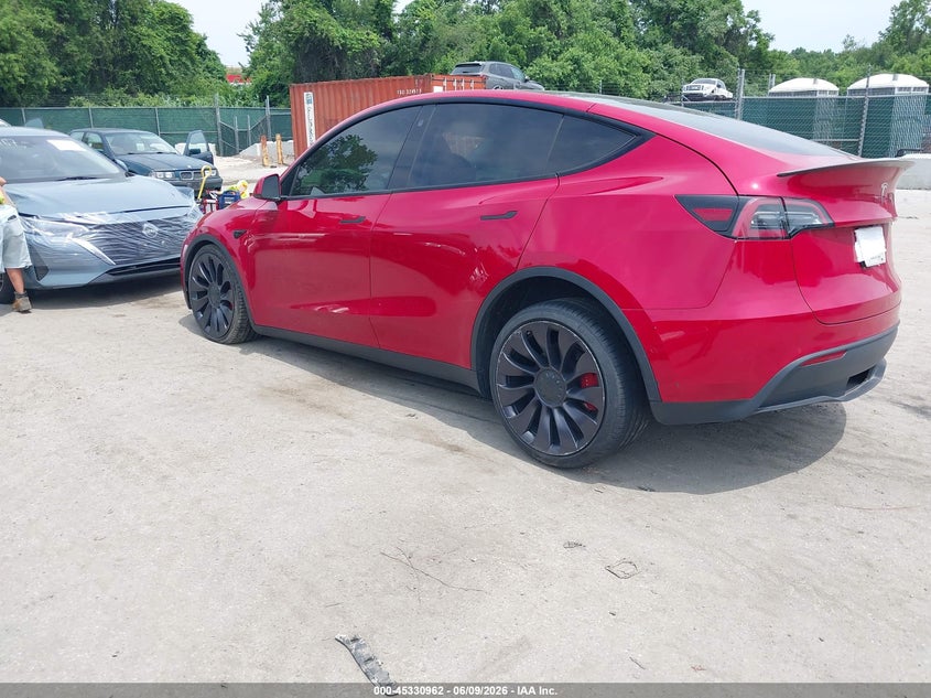 2021 Tesla Model y VIN 5YJYGDEF6MF259327 IAAI salvage auction — RIGHT FRONT, Clear (Virginia), sold $12,500 on 2026-07-16 (photo 3)