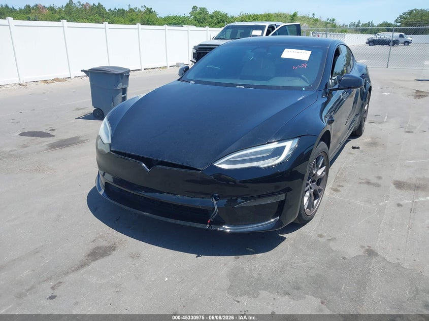 2021 Tesla Model s VIN 5YJSA1E52MF428420 IAAI salvage auction — NORMAL WEAR, Salvage Title, sold $17,800 on 2026-07-13 (photo 2)