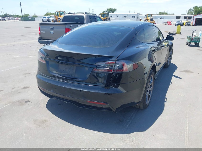 2021 Tesla Model s VIN 5YJSA1E52MF428420 IAAI salvage auction — NORMAL WEAR, Salvage Title, sold $17,800 on 2026-07-13 (photo 4)