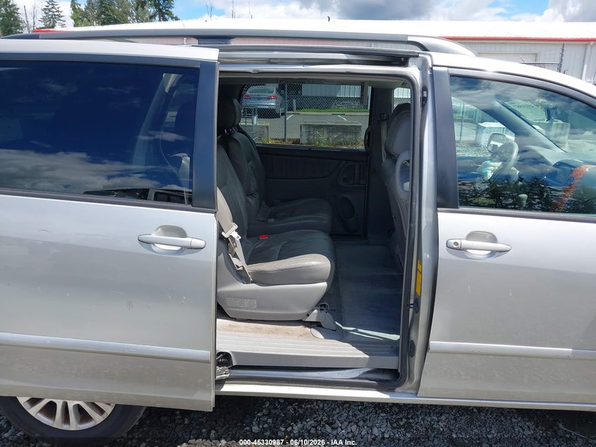 2008 Toyota Sienna VIN 5TDZK22C78S184527 IAAI salvage auction — FRONT END, Bill Of Sale (Washington), sold $500 on 2026-07-08 (photo 8)
