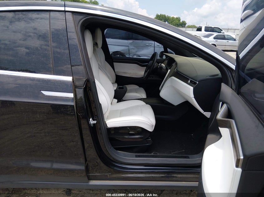 2016 Tesla Model x VIN 5YJXCAE27GF002457 IAAI salvage auction — NORMAL WEAR, Clear (Georgia), sold $2,150 on 2026-07-30 (photo 5)