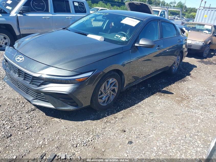 2024 Hyundai Elantra VIN KMHLM4DG5RU751080 IAAI salvage auction — FRONT & REAR, Mv-907A (New York), sold $4,050 on 2026-07-07 (photo 2)