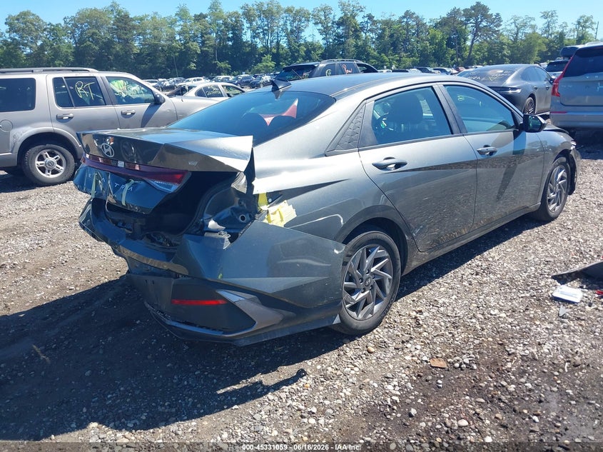 2024 Hyundai Elantra VIN KMHLM4DG5RU751080 IAAI salvage auction — FRONT & REAR, Mv-907A (New York), sold $4,050 on 2026-07-07 (photo 4)