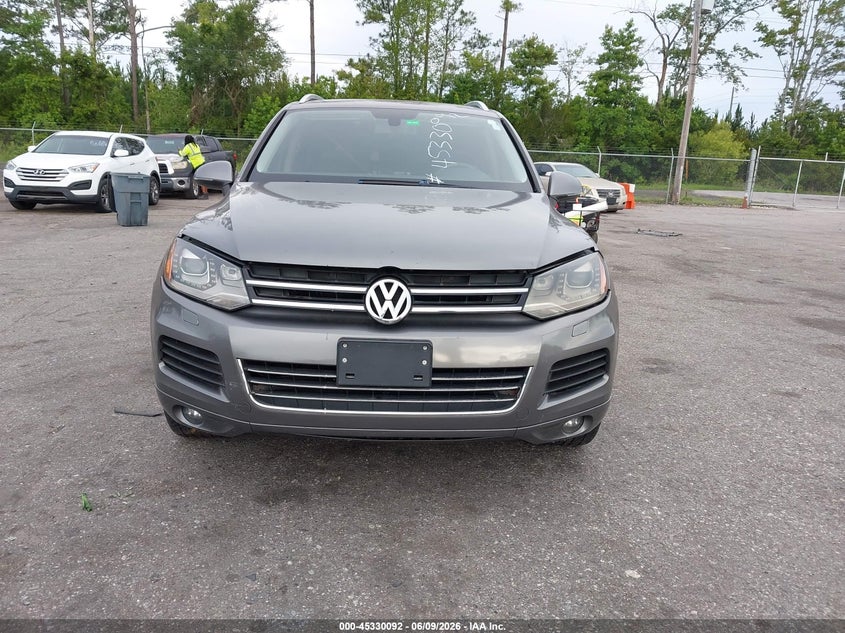 2013 Volkswagen Touareg VIN WVGEF9BP0DD008886 IAAI salvage auction — NORMAL WEAR, Salvage Title, sold $425 on 2026-07-19 (photo 6)