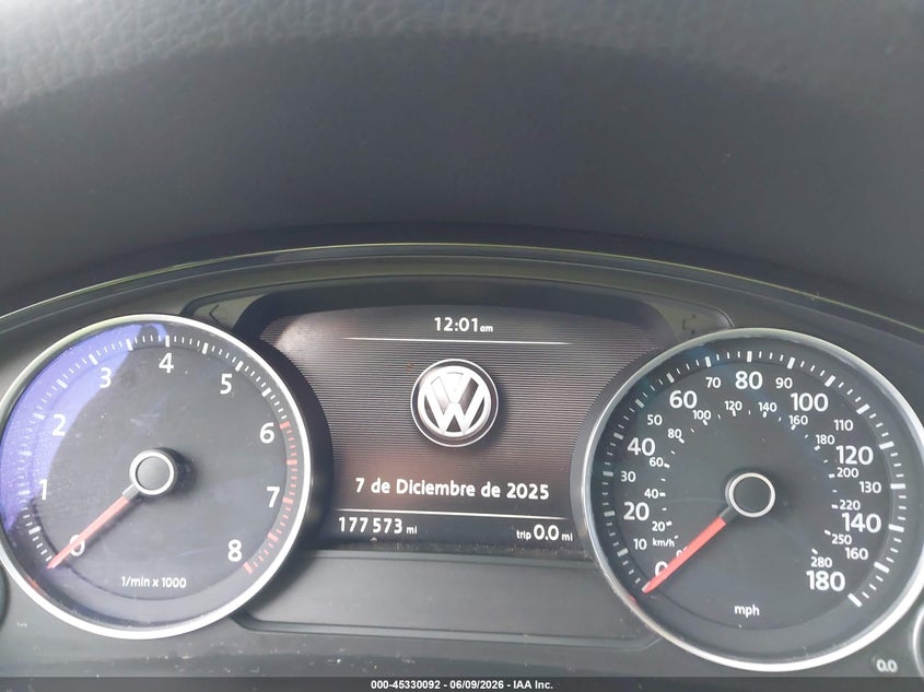 2013 Volkswagen Touareg VIN WVGEF9BP0DD008886 IAAI salvage auction — NORMAL WEAR, Salvage Title, sold $425 on 2026-07-19 (photo 7)
