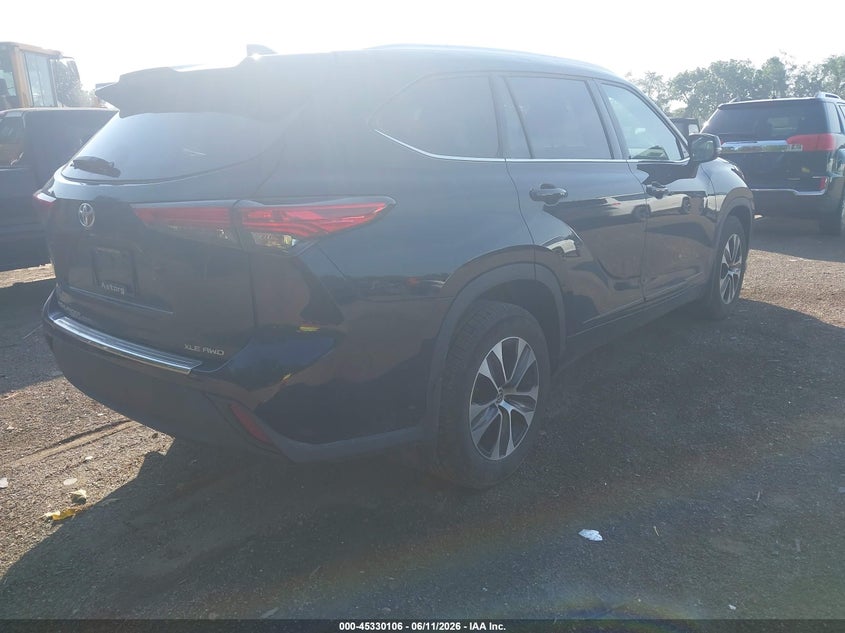 2020 Toyota Highlander VIN 5TDGZRBHXLS504763 IAAI salvage auction — HAIL, Salvage Title, sold $14,100 on 2026-07-30 (photo 4)