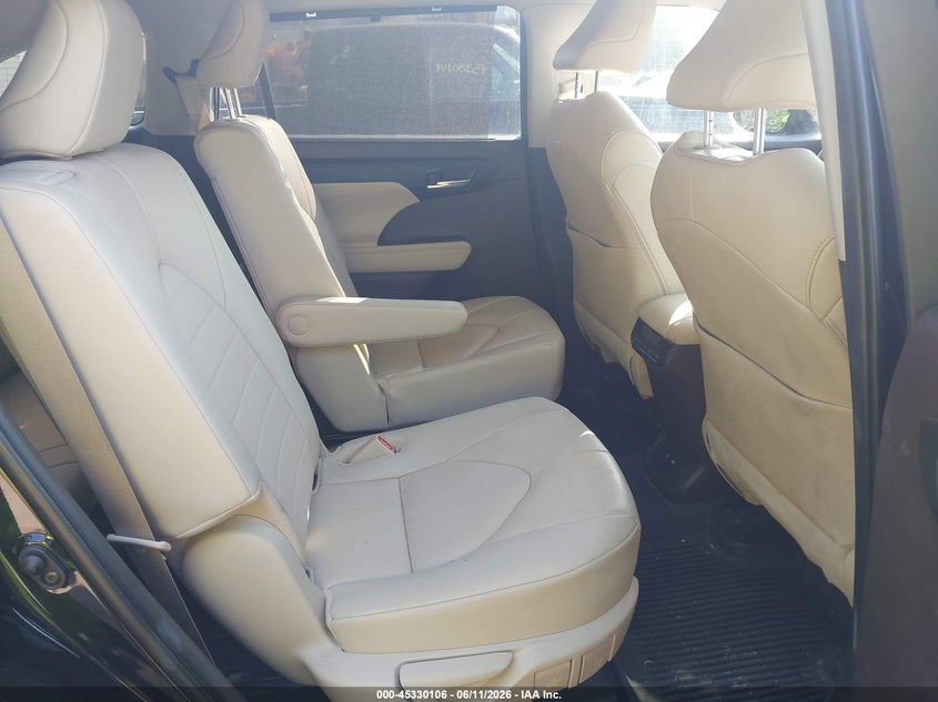 2020 Toyota Highlander VIN 5TDGZRBHXLS504763 IAAI salvage auction — HAIL, Salvage Title, sold $14,100 on 2026-07-30 (photo 8)