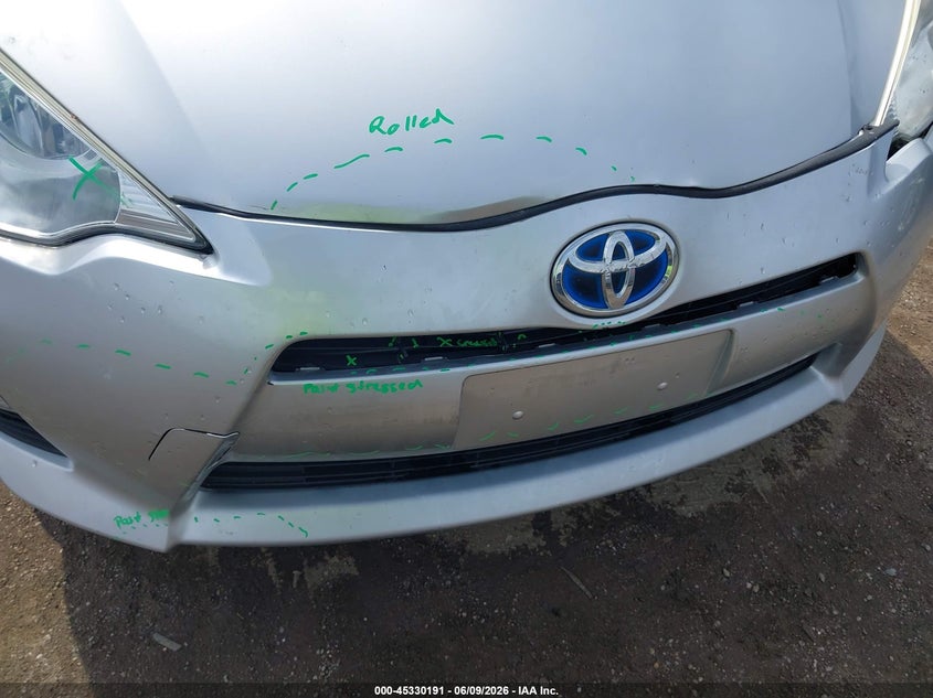 2013 Toyota Prius c VIN JTDKDTB33D1555076 IAAI salvage auction — FRONT END, Salvage Title, sold $425 on 2026-07-16 (photo 6)