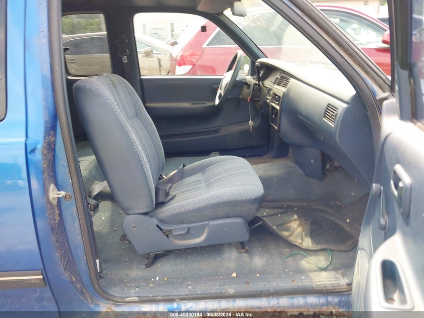 1996 Toyota T100 VIN JT4TN12D4T0025119 IAAI salvage auction — NORMAL WEAR, Original (Ohio), sold $375 on 2026-07-08 (photo 5)